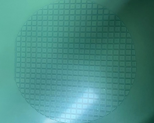 سوراخ های پانچ صفحه شیشه ای کوارتز / بوروسیلیکات UV 4.4 x 4.4 x 0.5 میلی متر