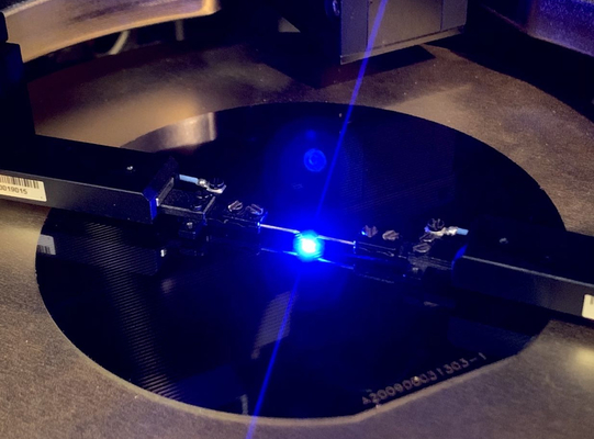 قیمت مناسب Dia 200mm AlGaN Si Epi Wafer N Type For Micro LED 6 Inch آنلاین