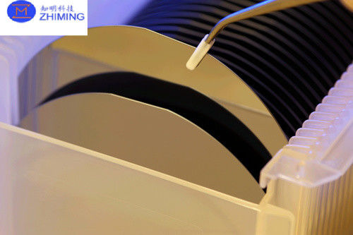 SOI Wafer Silicon On Insulator Wafer Dopant P BOX لایه 0.4-3 جهت گیری بستر 100 111