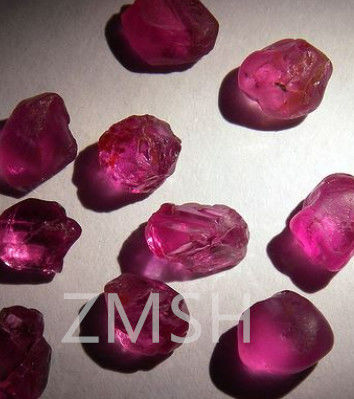 گلابی داغ FL درجه آزمایشگاه ساخته شده سفیر خام سنگ های قیمتی با سختی Mohs 9 الماس