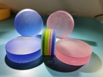 قیمت مناسب کریستال یاقوت کبود رنگی سایز رنگی با سایز سفارشی برای میله های لیزری و رنگی مورد تماشای شیشه ای آنلاین
