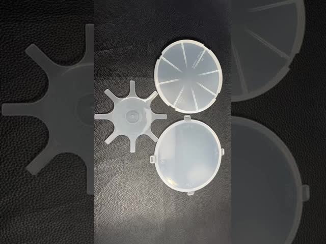 Watch: 6 Inch Single Wafer Carrier with Locking Clips Showcase
